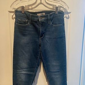 Levi’s 311 Shaping Skinny